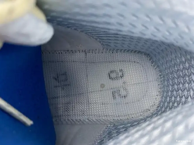 HYPE SoleFly 13 Jordan Retro DX5763-100 0515